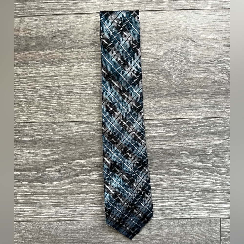 Pronto Uomo Men’s Plaid Black Blue Neck Tie Business Work Career Professional